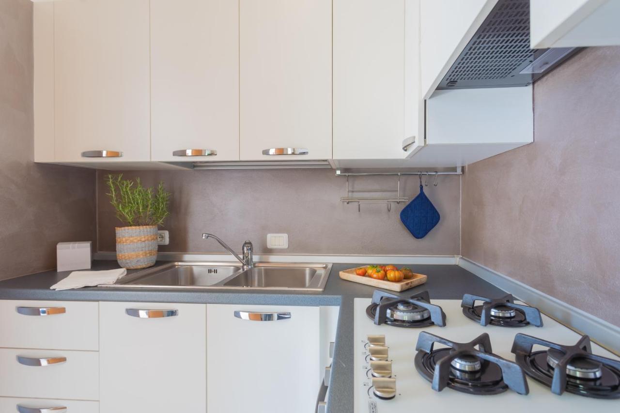 Blue Bliss Apartment By Rent All Como Colonno المظهر الخارجي الصورة