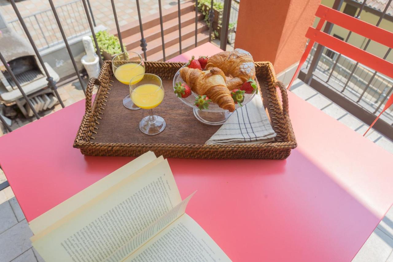 Blue Bliss Apartment By Rent All Como Colonno المظهر الخارجي الصورة